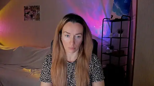 RebeccaMartinez online show from December 2025 07:39:01 AM