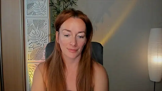 Snapshot of RebeccaMartinez chatting on June 2026 07:19:01 AM RebeccaMartinez online show from June 2026 07:19:01 AM