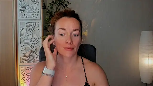 Snapshot of RebeccaMartinez chatting on June 2026 08:39:01 AM RebeccaMartinez online show from June 2026 08:39:01 AM