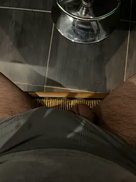 mattexhibe online show from December 2025 06:37:02 PM