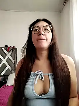 Snapshot of katha_steele_ chatting on December 2024 02:21:01 PM katha steele online show from December 2024 02:21:01 PM
