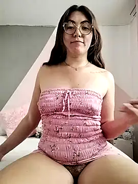 Snapshot of katha_steele_ chatting on February 2025 08:31:01 PM katha steele online show from February 2025 08:31:01 PM