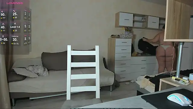 Snapshot of Comprom1se chatting on January 2025 06:32:02 PM Comprom1se online show from January 2025 06:32:02 PM