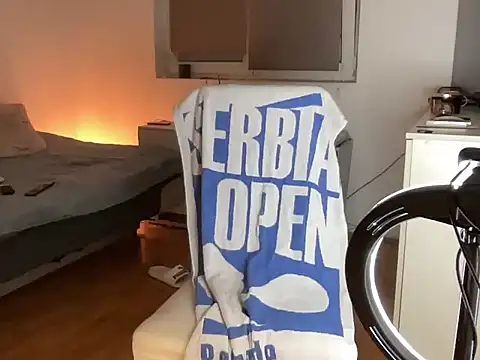 Snapshot of alejandrobg@xh chatting on October 2025 04:19:02 PM alejandrobgxh online show from October 2025 04:19:02 PM