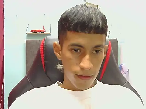 Snapshot of Angelstripboy chatting on May 2026 11:43:01 PM Angelstripboy online show from May 2026 11:43:01 PM