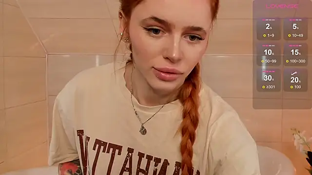 Phoenix Margo online show from October 2025 04:11:01 AM