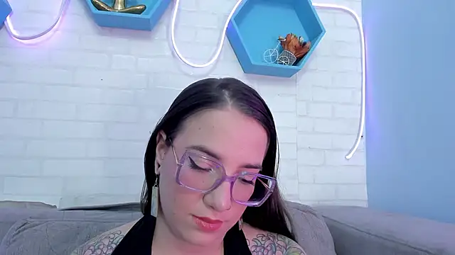 Snapshot of DEVA_BLUE_ chatting on January 2025 06:24:02 AM DEVA BLUE online show from January 2025 06:24:02 AM