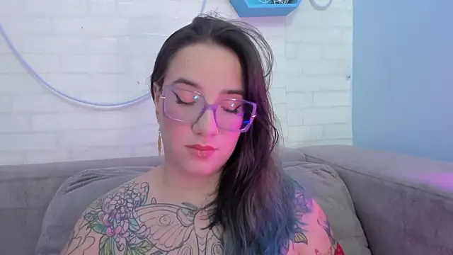 Snapshot of DEVA_BLUE_ chatting on February 2025 12:41:02 AM DEVA BLUE online show from February 2025 12:41:02 AM