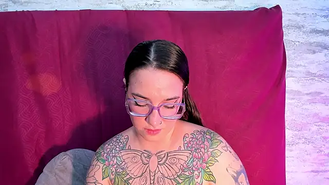 Snapshot of DEVA_BLUE_ chatting on March 2025 02:24:02 AM DEVA BLUE online show from March 2025 02:24:02 AM