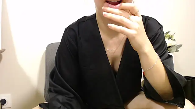 ninfa2000 online show from February 2026 10:30:02 PM