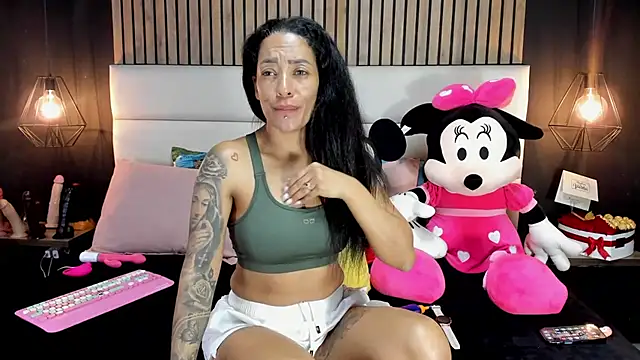 NiicolleMiller online show from February 2025 03:28:02 PM