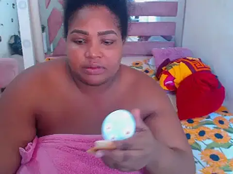chocolatehot04 online show from December 2024 06:46:02 PM
