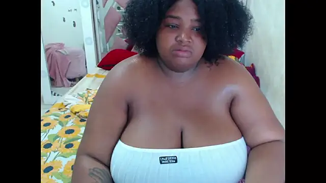 chocolatehot04 online show from September 2025 04:06:01 PM