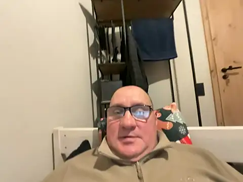 vanjbi45 online show from January 2026 05:48:02 PM