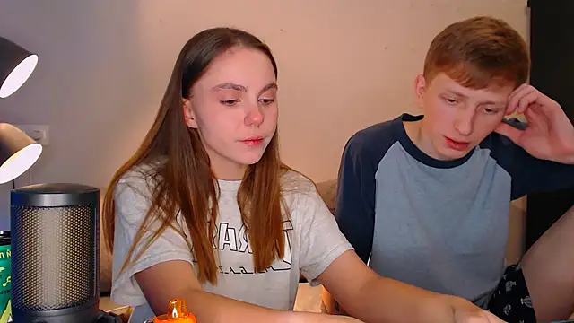 juliaanddima online show from December 2024 10:02:02 PM