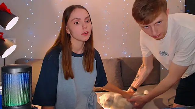 juliaanddima online show from December 2024 12:27:01 AM