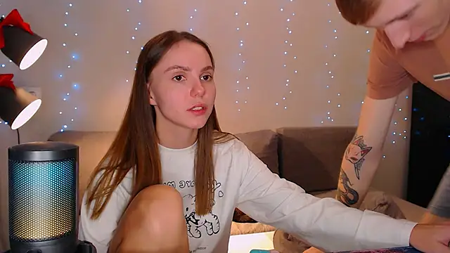 juliaanddima online show from December 2024 11:50:01 PM