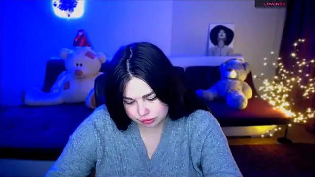 Emily Mo online show from December 2024 06:41:01 AM