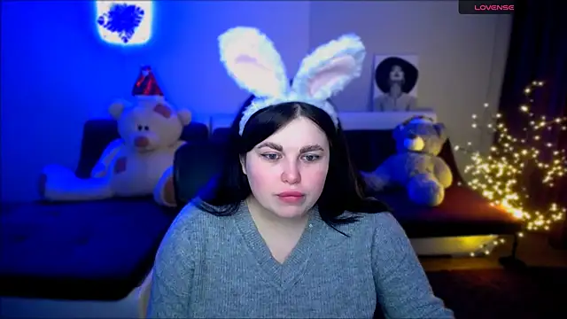 Emily Mo online show from December 2024 08:05:01 AM