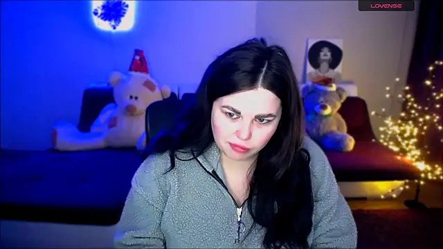 Emily Mo online show from December 2024 07:05:01 AM
