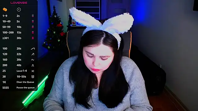 Emily Mo online show from December 2024 06:43:01 AM