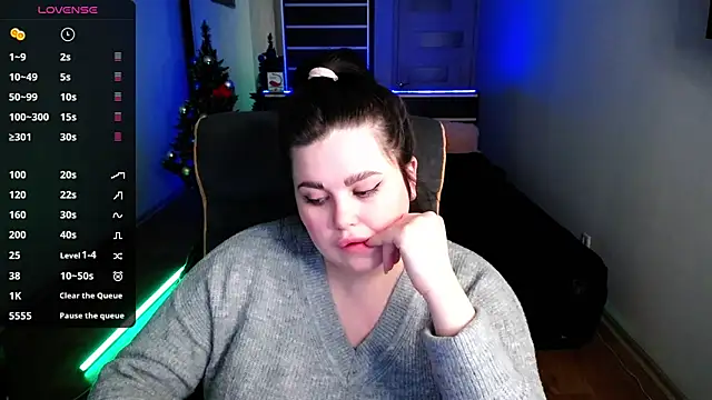 Emily Mo online show from December 2024 06:12:02 AM