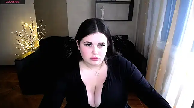 Emily Mo online show from March 2025 12:34:02 PM