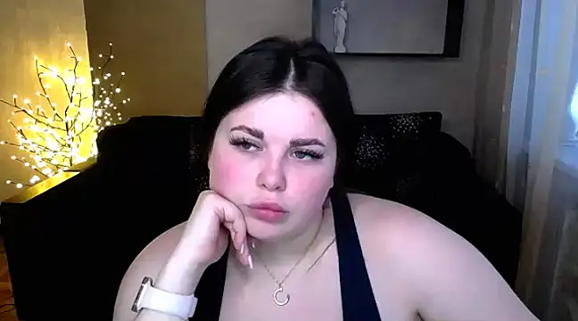 Emily Mo online show from March 2025 09:38:02 AM