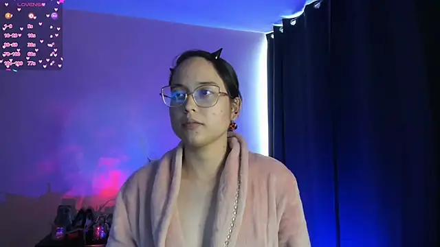 shantalc3rezo online show from November 2025 07:17:01 PM