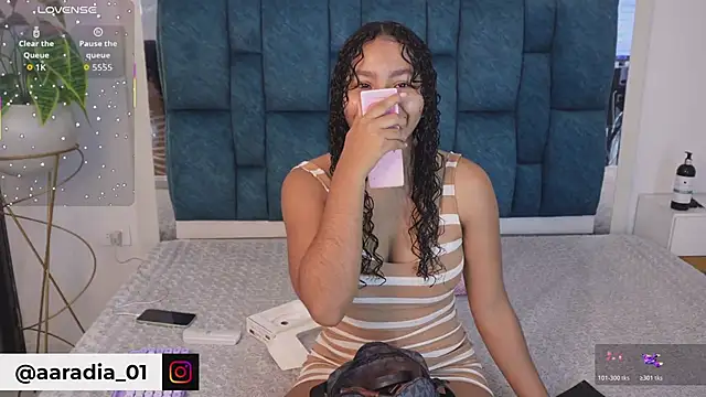 Anais aradia online show from March 2026 07:05:01 AM