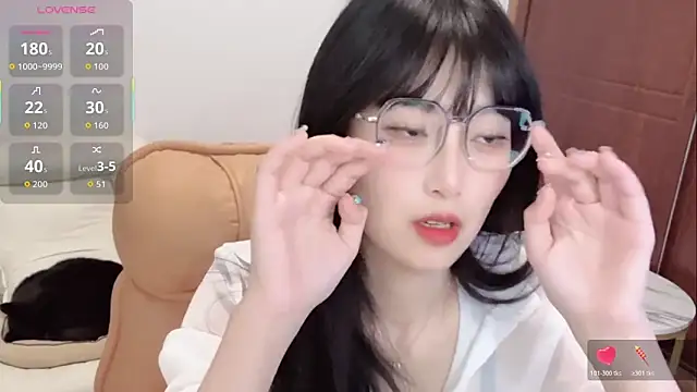 4uoki online show from November 2025 04:09:02 PM