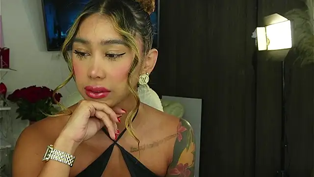 liah v online show from April 2026 03:44:02 AM