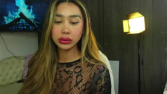 liah v online show from April 2026 02:24:02 AM