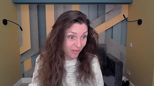 EllaLong online show from October 2025 11:31:01 AM