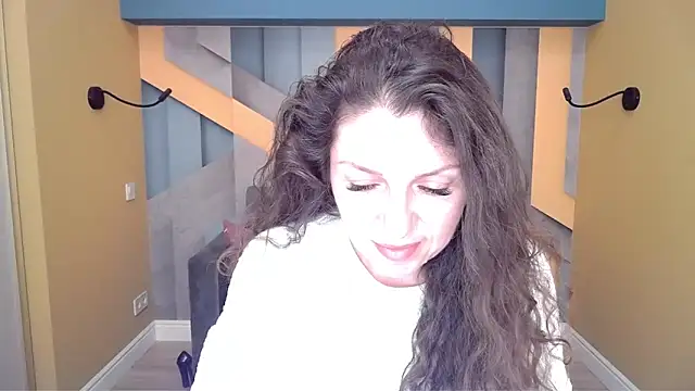 EllaLong online show from February 2026 12:35:01 PM