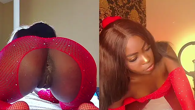 Snapshot of NaiaGils chatting on February 2025 06:05:01 PM NaiaGils online show from February 2025 06:05:01 PM