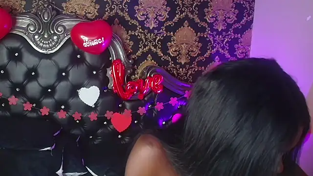 Snapshot of NaiaGils chatting on February 2025 04:20:01 PM NaiaGils online show from February 2025 04:20:01 PM