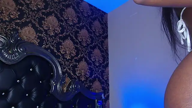 Snapshot of NaiaGils chatting on September 2025 12:39:02 PM NaiaGils online show from September 2025 12:39:02 PM