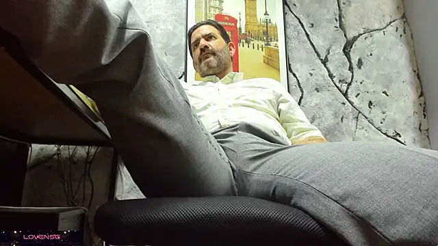 Maxi TheBigDaddy online show from December 2025 11:19:01 AM