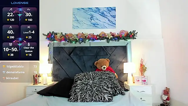 Lauralove 69 online show from December 2024 11:13:02 PM