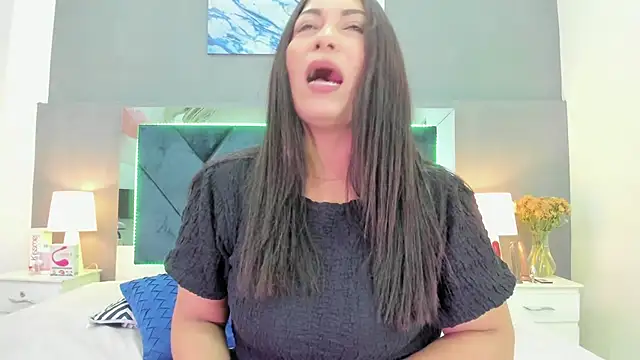 Lauralove 69 online show from October 2025 08:09:02 PM