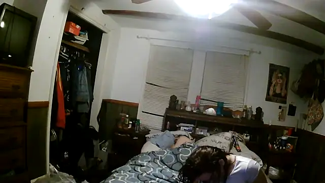 Thicknjuicy1986 online show from March 2026 09:31:02 AM