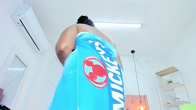 Belle Brunette online show from January 2025 03:29:01 AM