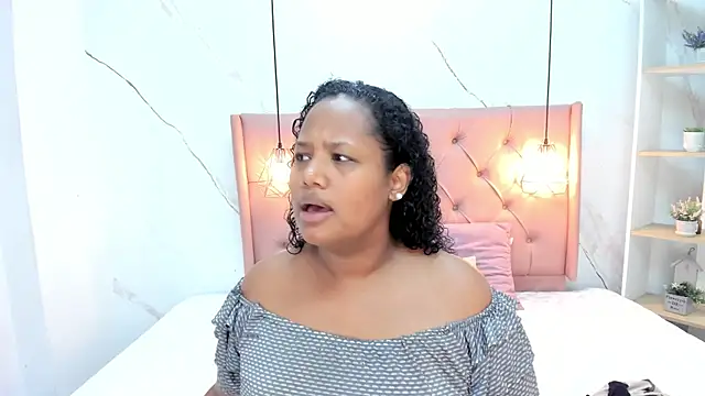 Belle Brunette online show from September 2025 09:25:02 PM