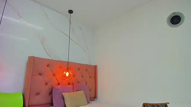 Belle Brunette online show from January 2026 12:54:01 PM