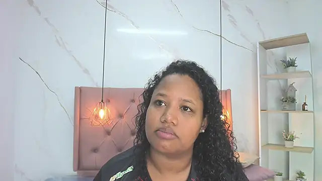 Belle Brunette online show from February 2026 11:28:02 AM