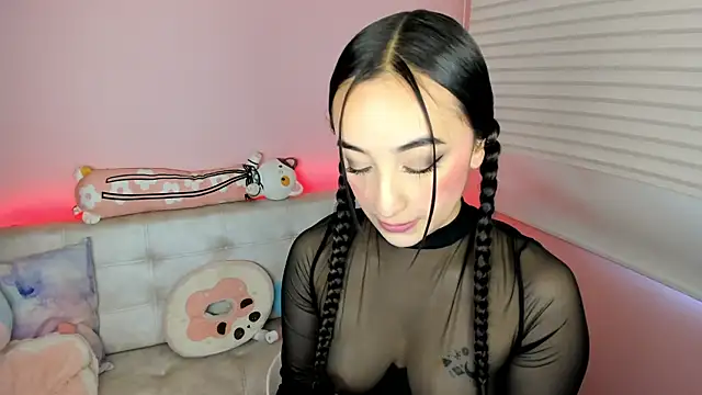 Snapshot of tinysara chatting on April 2026 04:13:02 PM tinysara online show from April 2026 04:13:02 PM