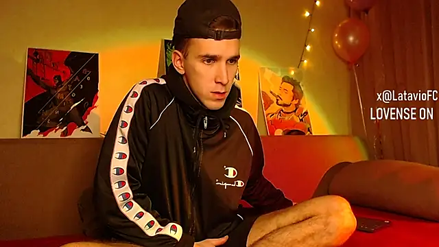 Midnighter  online show from December 2024 02:03:02 AM