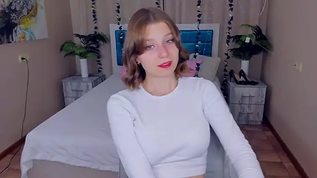 RinaMoore online show from September 2025 02:52:02 PM