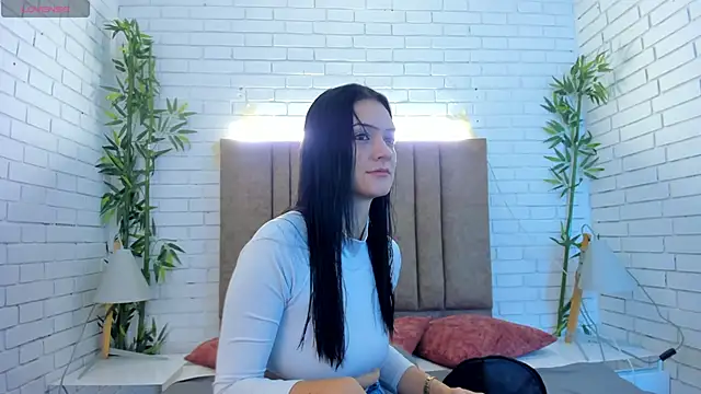Snapshot of charlottewhitte chatting on February 2025 11:22:01 AM charlottewhitte online show from February 2025 11:22:01 AM